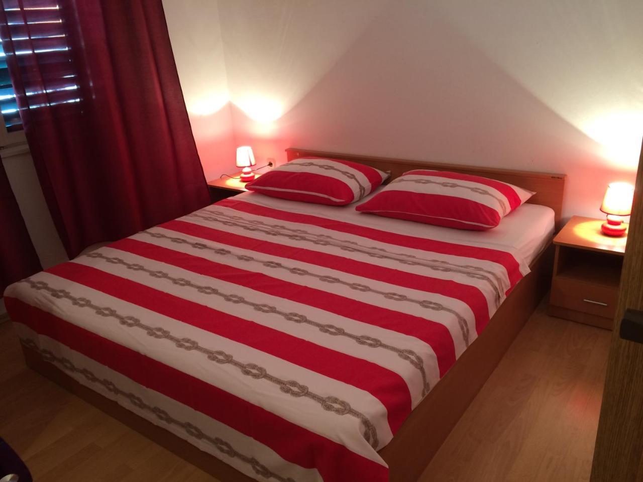 Apartmani Vesa プリモシュテン エクステリア 写真